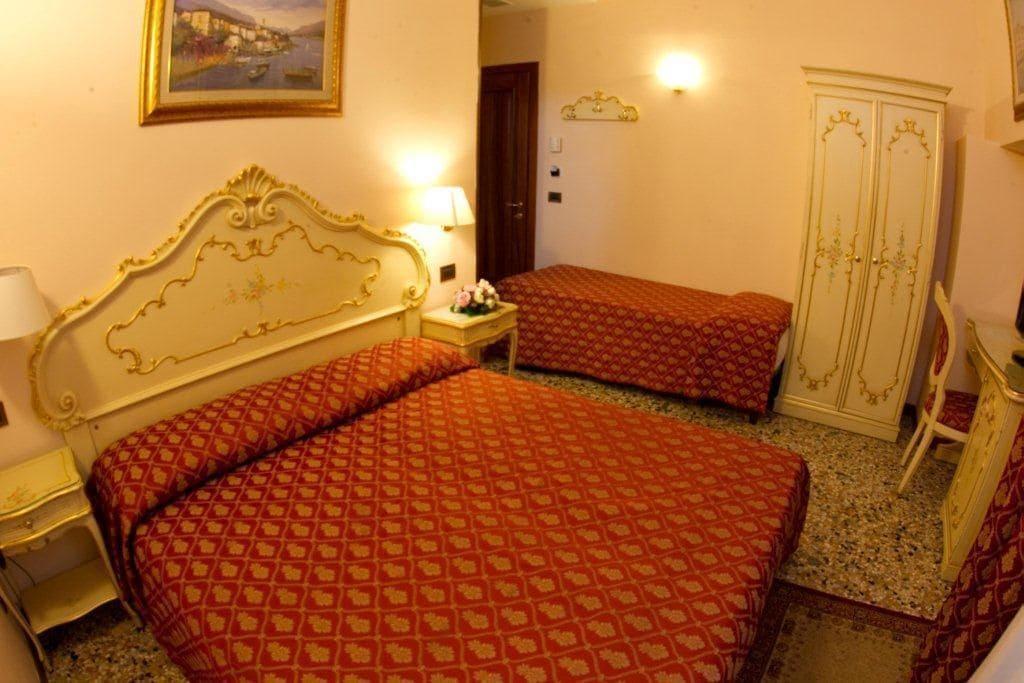 ホテル ロチャンダ ポステ ヴェチエ ヴェネツィア エクステリア 写真